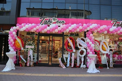 Takıcın Kurşunlu Meydanı