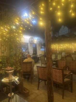 Tarihi Taş Konak Cafe Nargile