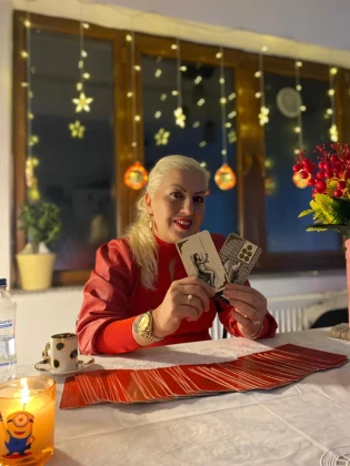 Tarot Ve Fal Dünyası Işıltılı Cafe Zonguldak