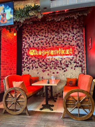 The Losers’ Cafe & Bistro