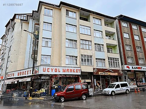 Üç Yol Market