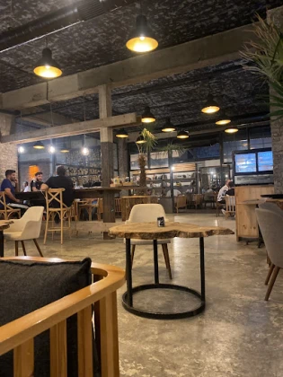 Wookah Hookah & Lounge