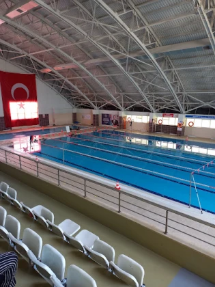 Yalova Kapalı Yüzme Havuzu