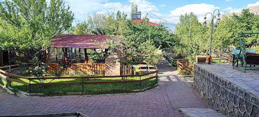 Yasemin Aile Çay Bahçesi (Yasemin Coffee And Garden)