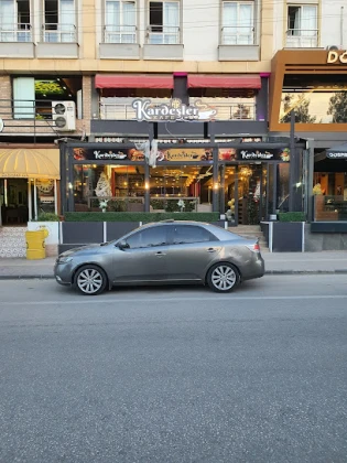 Yiğit Pasha Cafe & Nargile