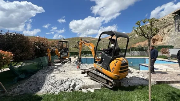 Yıldız Hafriyat Kiralık Kepçe