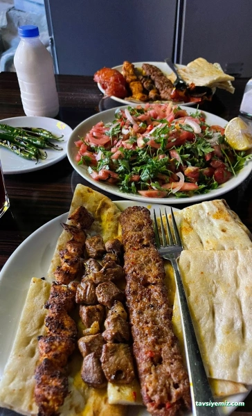 01 Adana Dürümcüsü