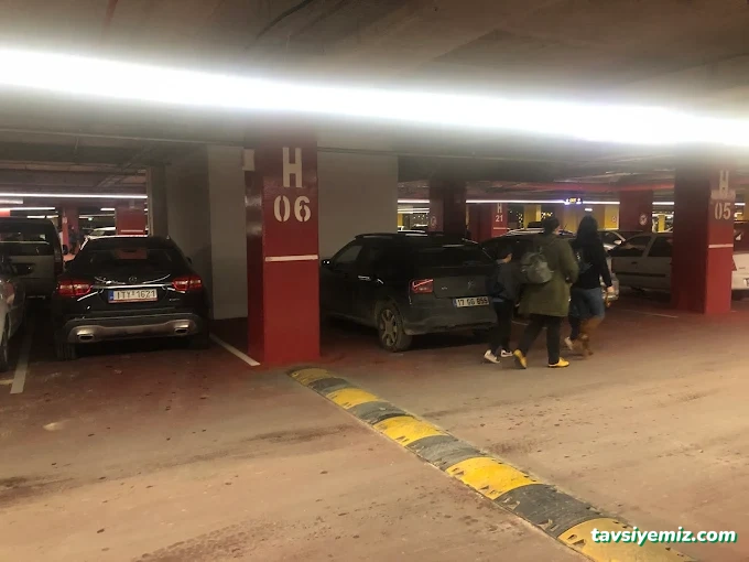 17 Burda Avm Kapalı Otopark Girişi