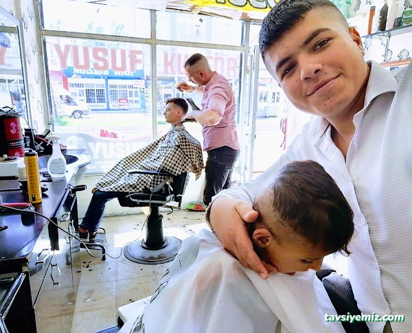 Yusuf Erkek Kuaförü Ömer