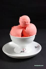 Nur Tatlı Ve Dondurma