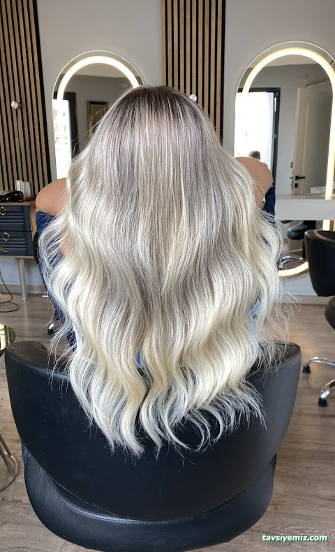 Mad Hair Studio Bayan Kuaförü