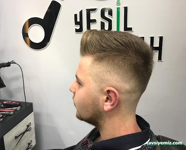 Yeşil Siyah Erkek Kuaforü