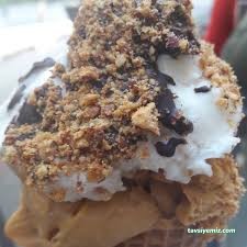 Meşhur Dondurmacı Ali Usta - Kadıköy/İstanbul