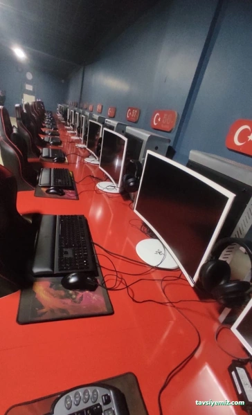 Ay-Yıldız E-Spor İnternet Dünyası