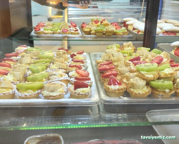 Ayışığı Unlu Mamülleri Ve Ömer Usta Çiğköfte