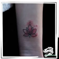 Uşak T-Rex Dövme Piercing Stüdyosu