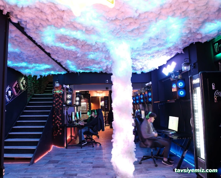 Insıght Gamıng Esports Cafe