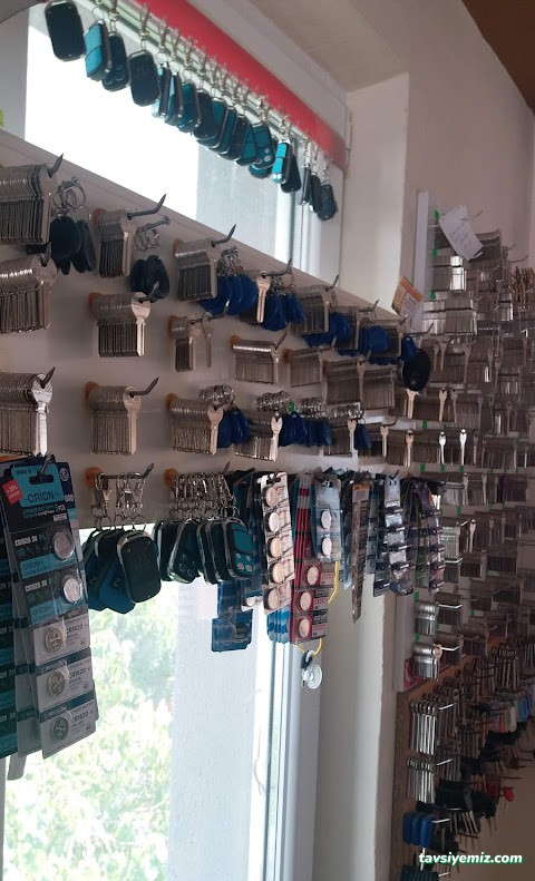 Egehan Anahtar Çilingir 2000 Evler Üniversite Güzelyurt (7/24 Çilingir Hizmeti)