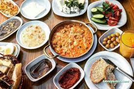 Meshur İstanbul Börekçisi Van Kahvaltı Salonu