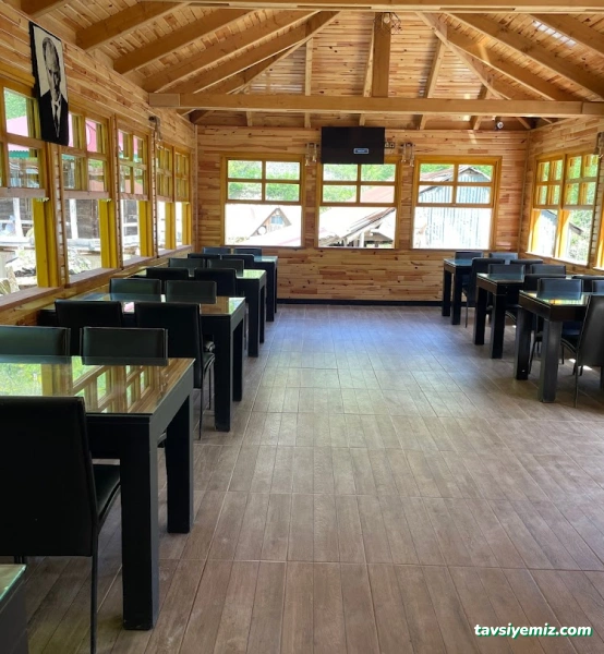 Borçka Dere Pansiyon / Restoran