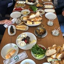 Meshur İstanbul Börekçisi Van Kahvaltı Salonu