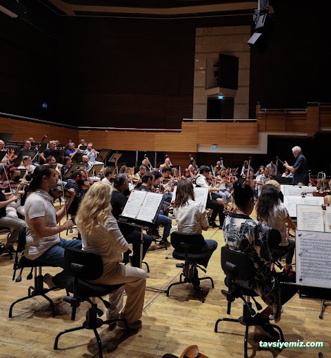 İzmir Devlet Senfoni Orkestrası