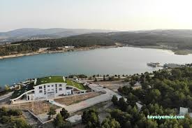 Bilecik Şeyh Edebali Üniversitesi Pelitözü Gölpark Misafirhanesi