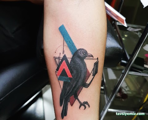 Yusuf Saraç Kalıcı Gecici Dövme Piercing Studio Konya