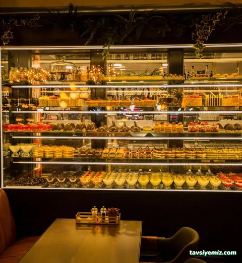 Mplus Cafe Restaurant