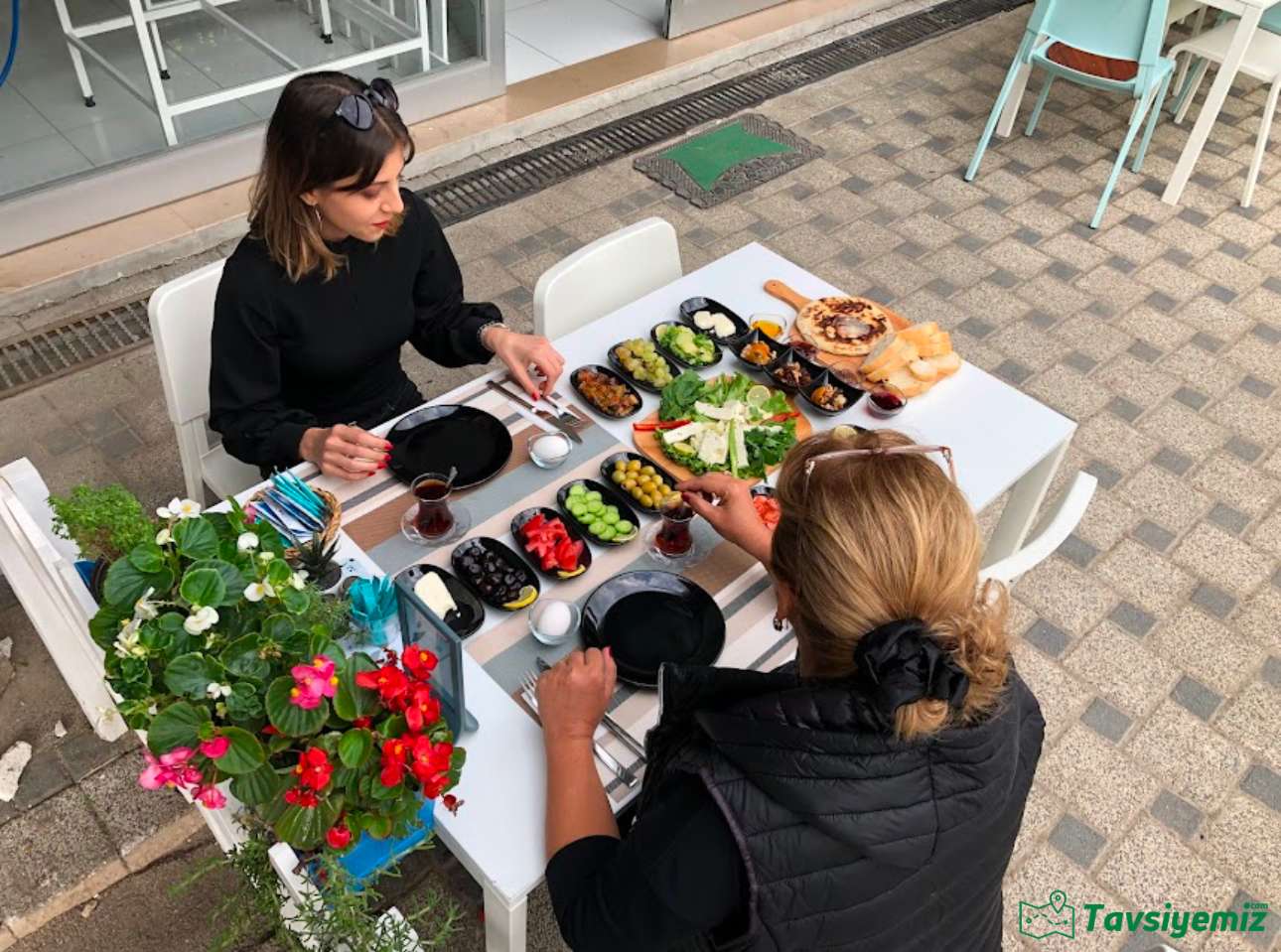 Fatmazel Gözleme Ve Kahvaltı