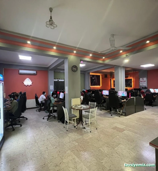 Yakamoz İnternet Cafe & İletişim