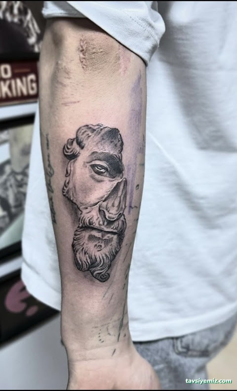 Frısky Tattoo Pıercıng