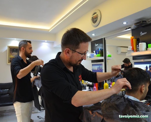 By Erdem Yavuz Erkek Kuaförü