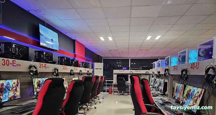 Çiçek Internet Cafe