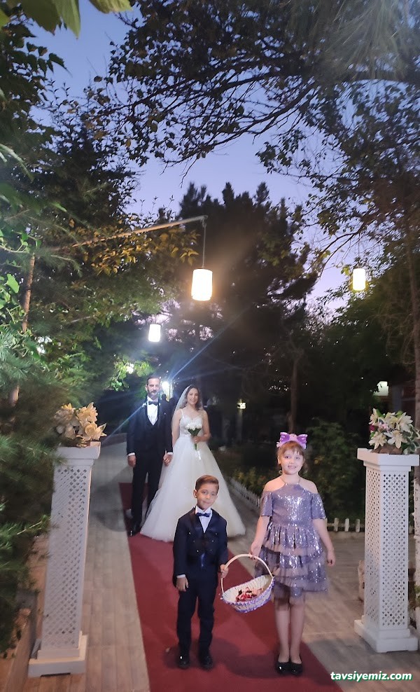 Mimoza Kır Düğün Bahçesi