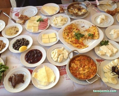 Eywan Cağ Kebap & Kahvaltı Evi