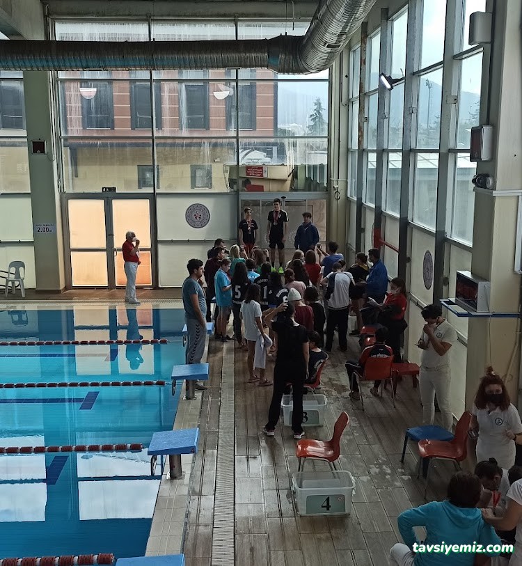 Manisa Olimpik Yüzme Havuzu