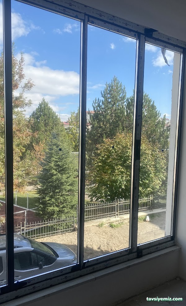 Cam Balkon Öztürk Cam Yapı Sivas Giyotin