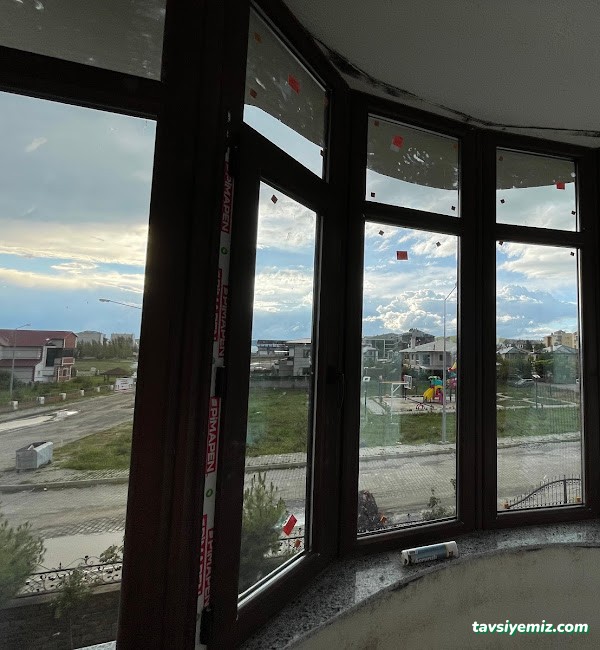 Kars Oto Cam - Hüseyin Bal - Kasko Anlaşmalı Oto Cam Servisi - Başaranlar Oto Cam - Windshield Repair