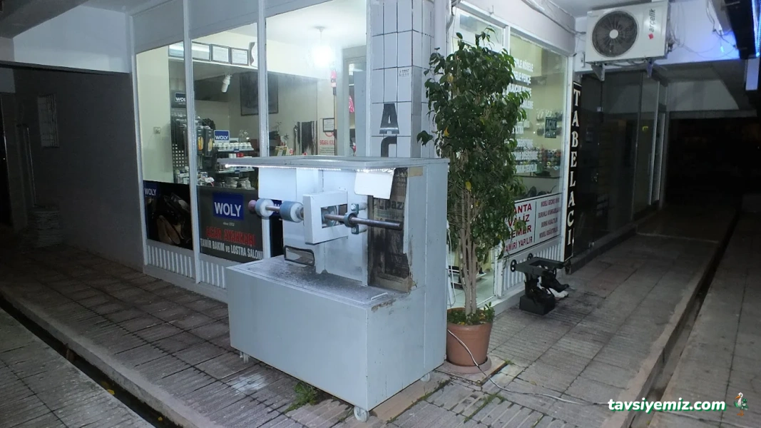 Acar Kundura (Valiz-Çanta-Kemer-Ayakkabı Tamiri)*(Luggage&Bag&Belt&Shoes Repair Center)