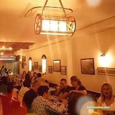 Ada Eski Usul Meyhane