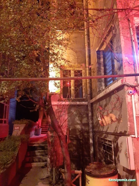 Adak Odadan Kaçış & Korku Evi