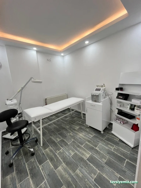 Adeslife Güzellik Merkezi