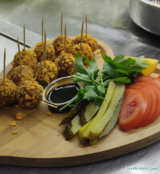 Adıyamanlı Çiğköfteci Selim Usta