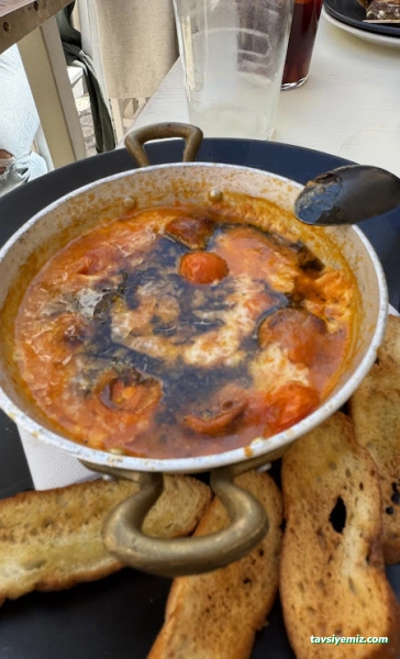 Ahqam Cafe Lounge Restaurant