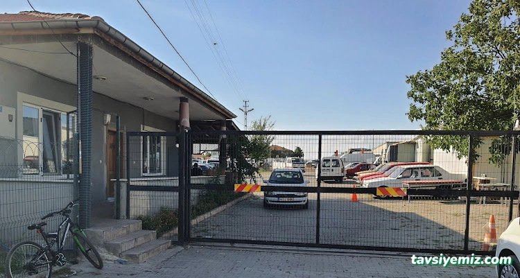 Ahter Yediemin Otoparkı