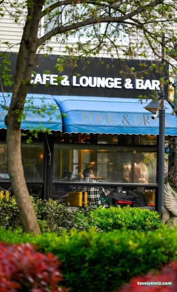 Akava Lounge Food & Drink