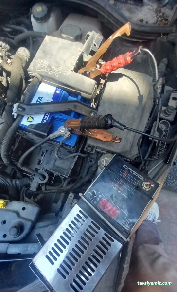 Akü I Mutlu Akü I Varta Akü I Akü Takviye Ve Akü Şarj Oto Elektrik Ve Yol Yardım Tamir Ustası Cihangir Taksim - Beyoğlu