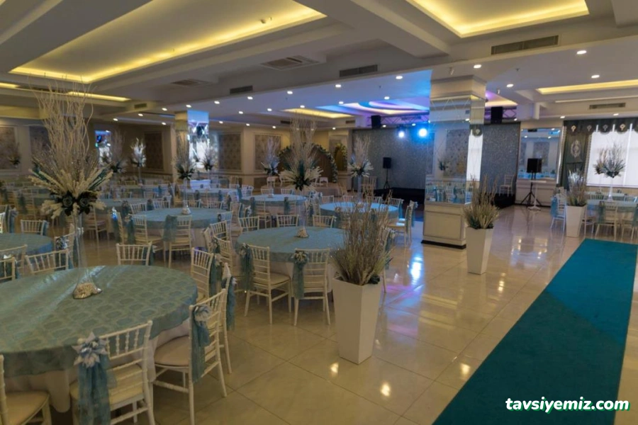 Alice Deluxe Balo Ve Ziyafet Salonları