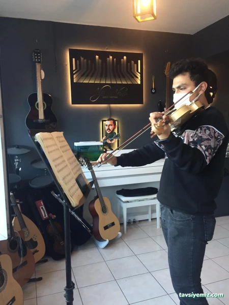 Alp Akıncı Sanat Atölyesi